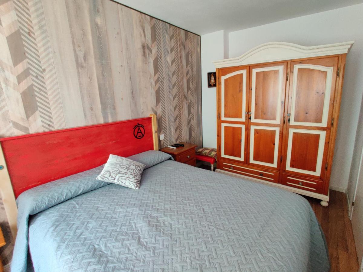 "Leo Pixel" Avairent Canfranc Estacion Apartment Exterior photo