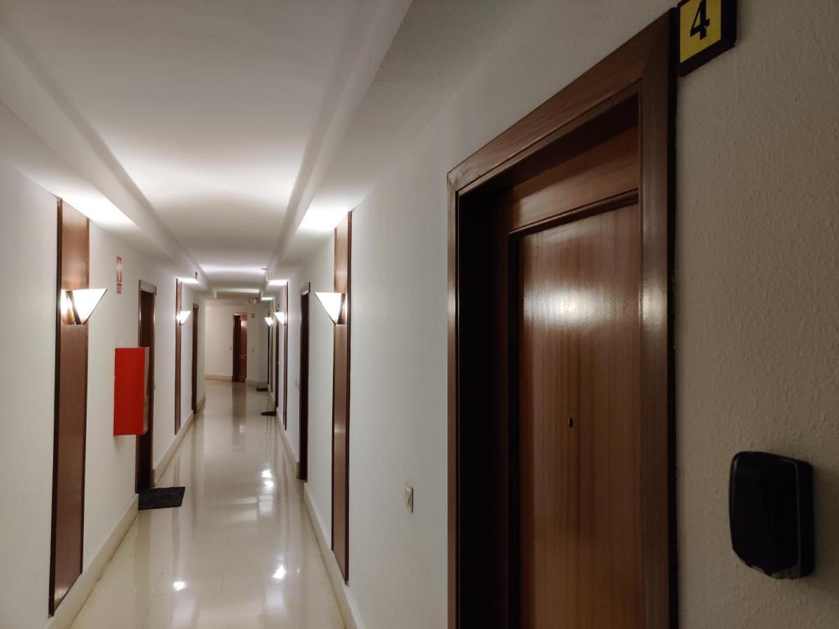 "Leo Pixel" Avairent Canfranc Estacion Apartment Exterior photo